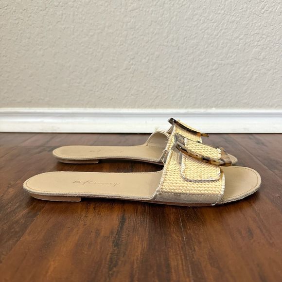 DEFINERY Loop Buckle Raffia Sandals in White ITALY MADE - Picture 4 of 11